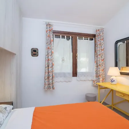 Holiday home Eva